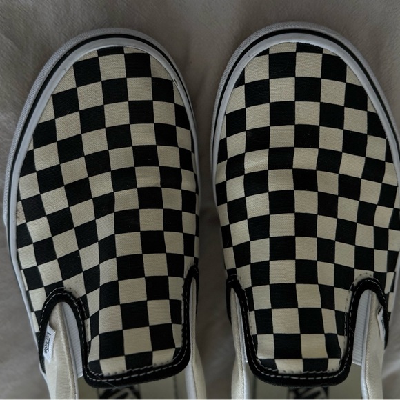 Vans Checkerboard Slip-On Sneakers - Black & White Men's 9.5 Women's 11 - Picture 3 of 6